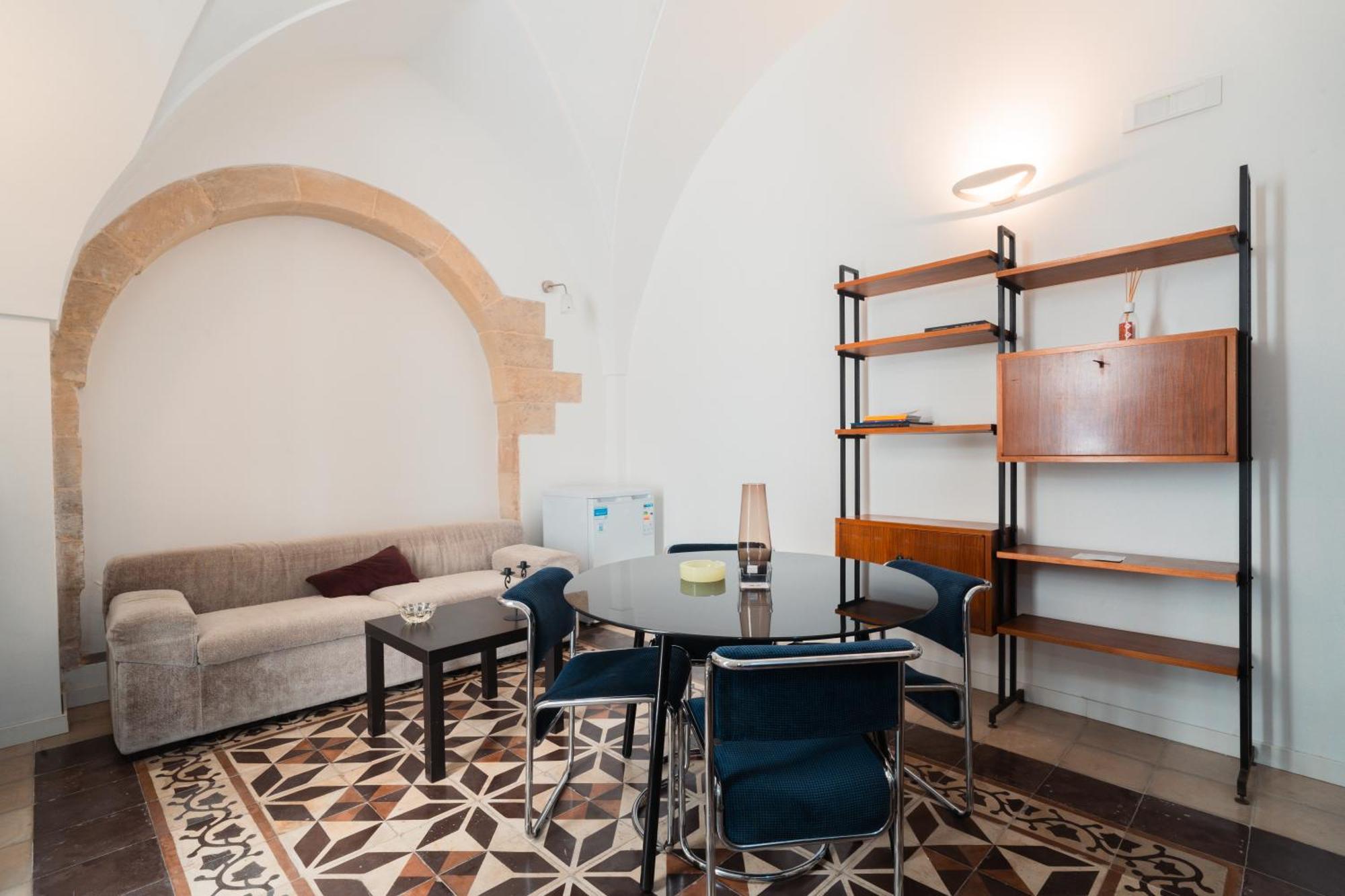 Donna Cristina Historic Apartment เลชเช ภายนอก รูปภาพ